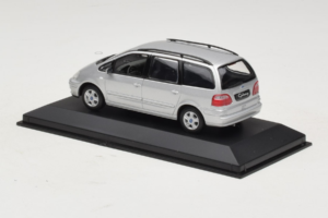 Ford Galaxy Mk2 Sølv Minichamps 1:43 GALAXY001 Metal — billede 3 af 4