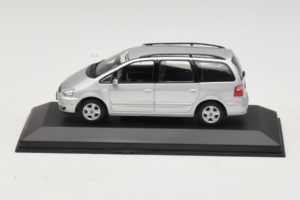 Ford Galaxy Mk2 Sølv Minichamps 1:43 GALAXY001 Metal