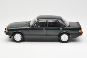 Ford Granada Mk2 2.8 Injection Mørkegrøn MCG 1:18 MCG18263 Metal — billede 3 af 6