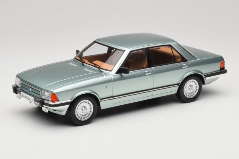 Ford Granada Mk2 2.8 Ghia Light Green Metallic MCG 1:18 MCG18535 Metal