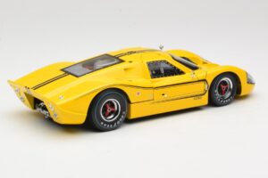 Ford GT40 Mk IV Gul 1967 Shelby Collectibles 1:18 31414S Metal — billede 3 af 8