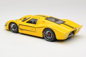 Ford GT40 Mk IV Gul 1967 Shelby Collectibles 1:18 31414S Metal — billede 7 af 8