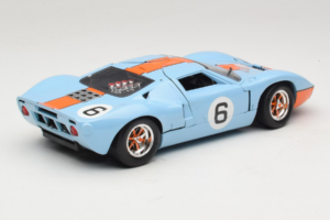 Ford GT40 Gulf #6 J. Ickx / J. Oliver 24 Hours of Le Mans 1969 Eagles Race 1:18 300600 Metal — billede 3 af 8
