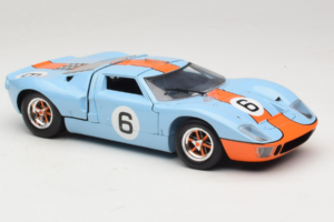 Ford GT40 Gulf #6 J. Ickx / J. Oliver 24 Hours of Le Mans 1969 Eagles Race 1:18 300600 Metal — billede 6 af 8