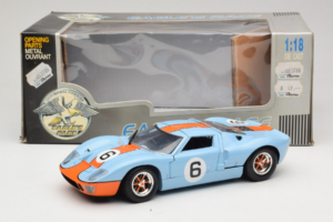 Ford GT40 Gulf #6 J. Ickx / J. Oliver 24 Hours of Le Mans 1969 Eagles Race 1:18 300600 Metal — billede 8 af 8