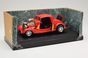 Ford High Tech Rød med Flamme American Muscle 1:18 7726 Metal — billede 2 af 4