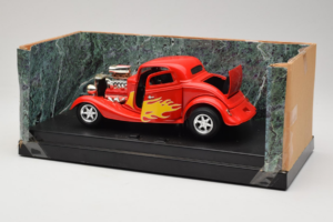 Ford High Tech Rød med Flamme American Muscle 1:18 7726 Metal — billede 3 af 4