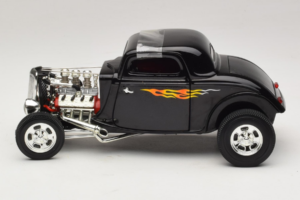 Ford Hot Rod Sort Rydell High Grease ERTL 1:18 36602 Metal — billede 3 af 6