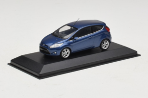 Ford Ka Dark Blue Metallic Minichamps 1:43 FORD004 Metal — billede 2 af 4