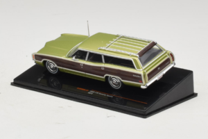 Ford LTD Country Squire Green Bronze IXO 1:43 CLC608N Metal — billede 3 af 5