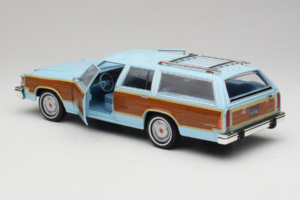 Ford LTD Country Squire Charlie's Angels Movie GreenLight 1:18 19066 Metal — billede 5 af 8