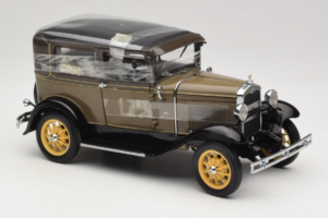Ford Model A Tudor Chicle Drab Motor City 1:18 41003 Metal — billede 4 af 6