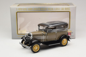 Ford Model A Tudor Chicle Drab Motor City 1:18 41003 Metal — billede 6 af 6