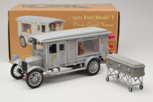 Ford Model T Ornate Carved Hearse Precision Miniatures 1:18 PMSC-07G Metal — billede 8 af 8
