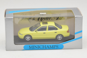 Ford Mondeo Mk1 Citrus Yellow Minichamps 1:43 MIN0821001 Metal — billede 4 af 4