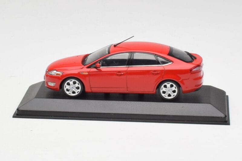 Ford Mondeo Mk4 Colorado Rød Minichamps 1:43 MONDEO001 Metal