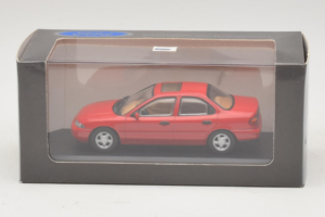Ford Mondeo Mk1 Sedan Rød Minichamps 1:43 82000 Metal — billede 4 af 4
