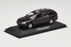 Ford Mondeo Mk1 Turnier Dark Blue Metallic Minichamps 1:43 43306312 Metal — billede 2 af 4