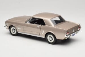 Ford Mustang 1964 1/2 Sølv Mira 1:18 6127 Metal — billede 7 af 8