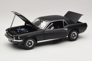 Ford Mustang Creed Movie GreenLight 1:18 13611 Metal — billede 2 af 8