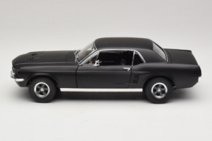 Ford Mustang Creed Movie GreenLight 1:18 13611 Metal — billede 4 af 8