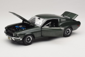 Ford Mustang GT Bullitt med Steve McQueen Figur Greenlight 1:18 12885 Metal — billede 2 af 8