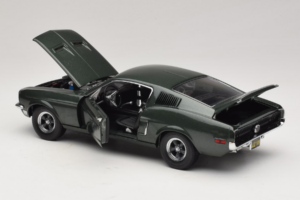 Ford Mustang GT Bullitt med Steve McQueen Figur Greenlight 1:18 12885 Metal — billede 5 af 8
