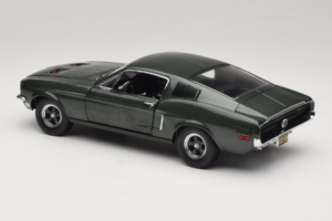 Ford Mustang GT Bullitt med Steve McQueen Figur Greenlight 1:18 12885 Metal — billede 7 af 8