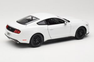 Ford Mustang GT S550 Hvid Maisto 1:18 31197 Metal — billede 3 af 8