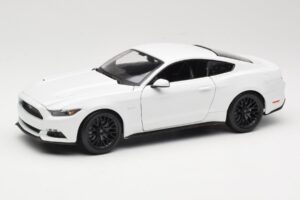 Ford Mustang GT S550 Hvid Maisto 1:18 31197 Metal