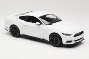 Ford Mustang GT S550 Hvid Maisto 1:18 31197 Metal — billede 6 af 8