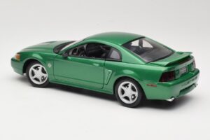 Ford Mustang GT SN95 Grøn Maisto 1:18 50326 Metal — billede 7 af 8