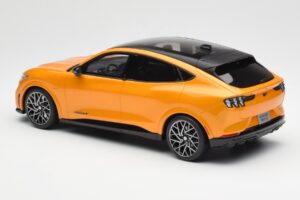 Ford Mustang Mach-E GT Performance Cyber Orange Otto 1:18 OT983 Resin — billede 5 af 6