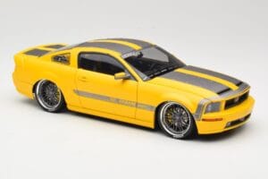 Ford Mustang S197 Cesam by Parotech Gul Norev 1:18 182700 Metal — billede 6 af 8