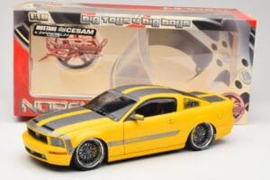 Ford Mustang S197 Cesam by Parotech Gul Norev 1:18 182700 Metal — billede 8 af 8