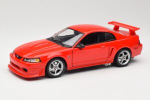 Ford Mustang SVT Cobra R SN95 Rød Maisto 1:18 531872 Metal