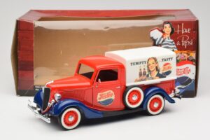 Ford Pickup Truck Pepsi-Cola Solido 1:18 99053 Metal — billede 8 af 8
