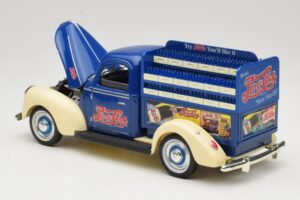 Ford Pepsi-Cola Replica Golden Wheel 1:18 PF351 Metal — billede 5 af 8