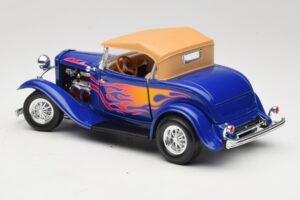 Ford Roadster Street Rod Blå with Fire Road Signature 1:18 92249 Metal — billede 7 af 8