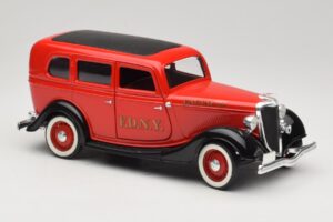 Ford Sedan Rød Solido 1:18 8066 Metal — billede 6 af 8