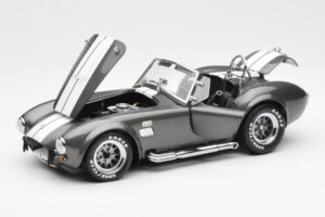 Ford Shelby Cobra 427 S/C Grå Metallic Med Hvide Striber Kyosho 1:18 08045GRW Metal — billede 2 af 8