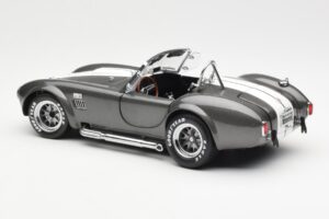 Ford Shelby Cobra 427 S/C Grå Metallic Med Hvide Striber Kyosho 1:18 08045GRW Metal — billede 7 af 8