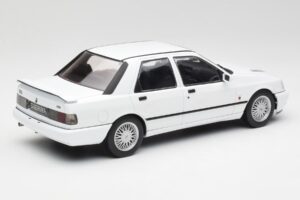 Ford Sierra RS Cosworth 4x4 Hvid MCG 1:18 MCG18353 Metal — billede 2 af 6