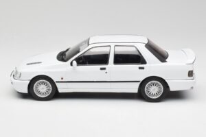 Ford Sierra RS Cosworth 4x4 Hvid MCG 1:18 MCG18353 Metal — billede 3 af 6