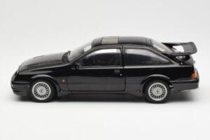 Ford Sierra RS Cosworth Sort AUTOart 1:18 72861 Metal — billede 4 af 8