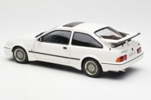 Ford Sierra RS Cosworth Hvid AUTOart 1:18 72862 Metal — billede 7 af 8
