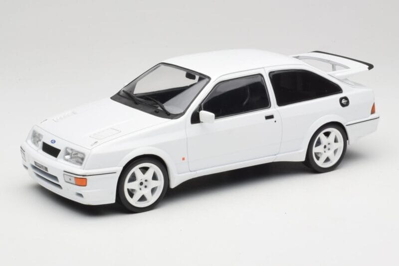 Ford Sierra RS Cosworth Hvid IXO 1:18 18CMC121 Metal
