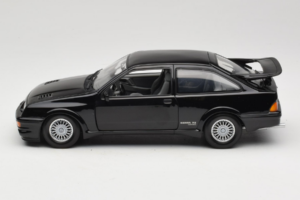 Ford Sierra RS Cosworth Sort Minichamps 1:18 150084001 Metal — billede 4 af 8