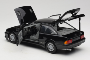 Ford Sierra RS Cosworth Sort Minichamps 1:18 150084001 Metal — billede 5 af 8