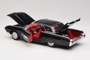 Ford Thunderbird Sort Anson 1:18 30344 Metal — billede 5 af 8